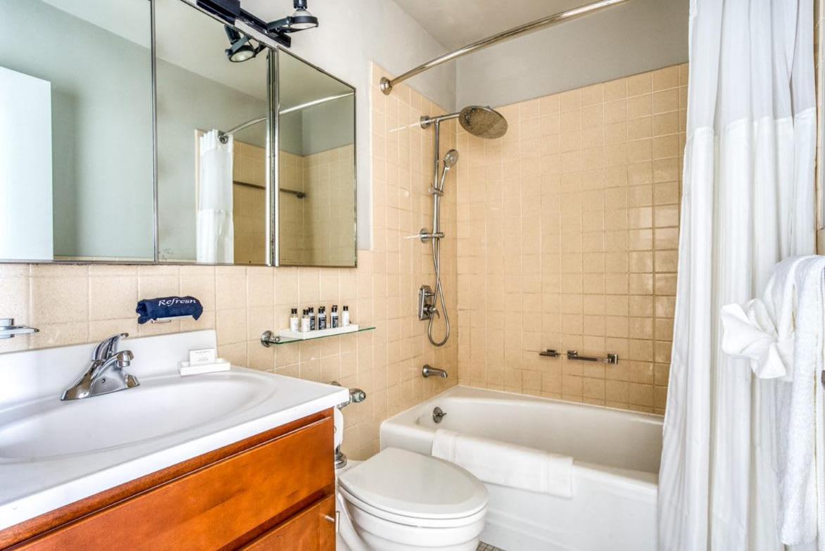 Spacious 2br 2ba Cozysuites With Gym! 30