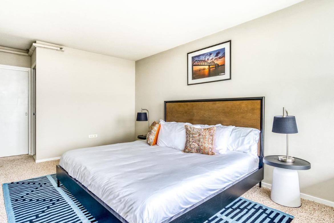 Apartment Spacious 2br 2ba Cozysuites With Gym! 30